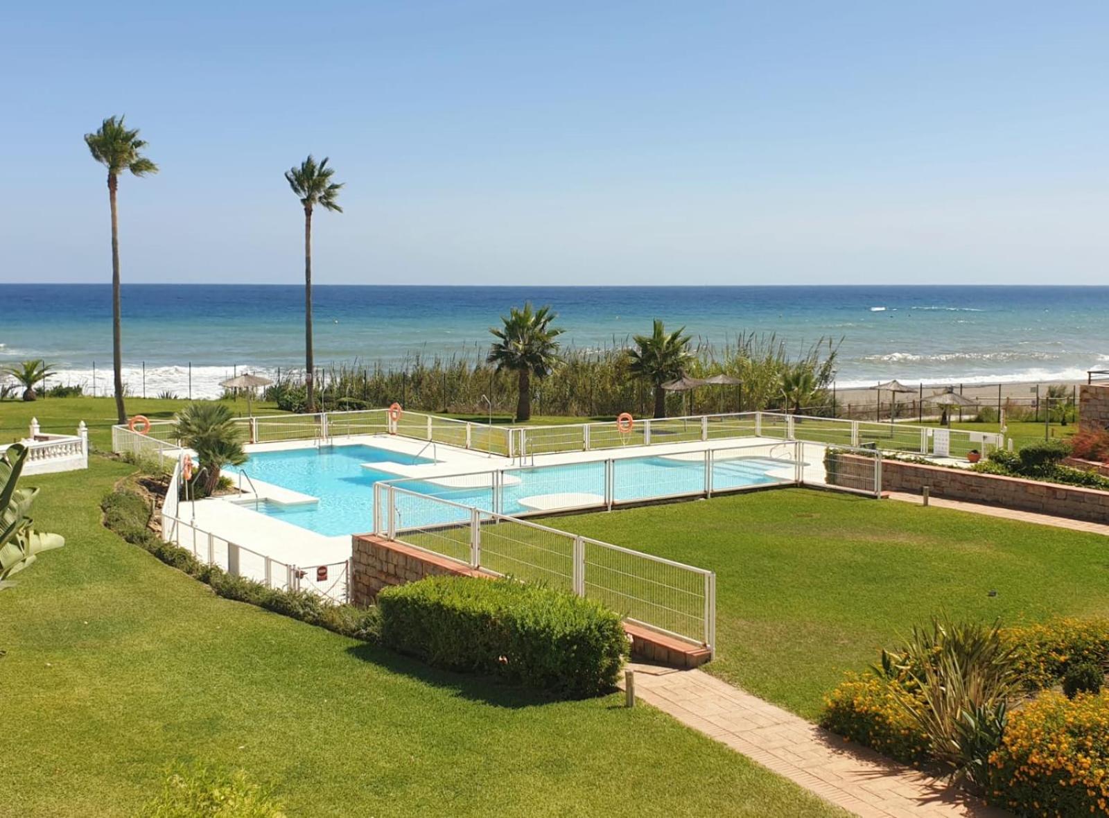Casitamar Frontline Beach House Rental Casares Costa Near Estepona Bahia de Casares Extérieur photo