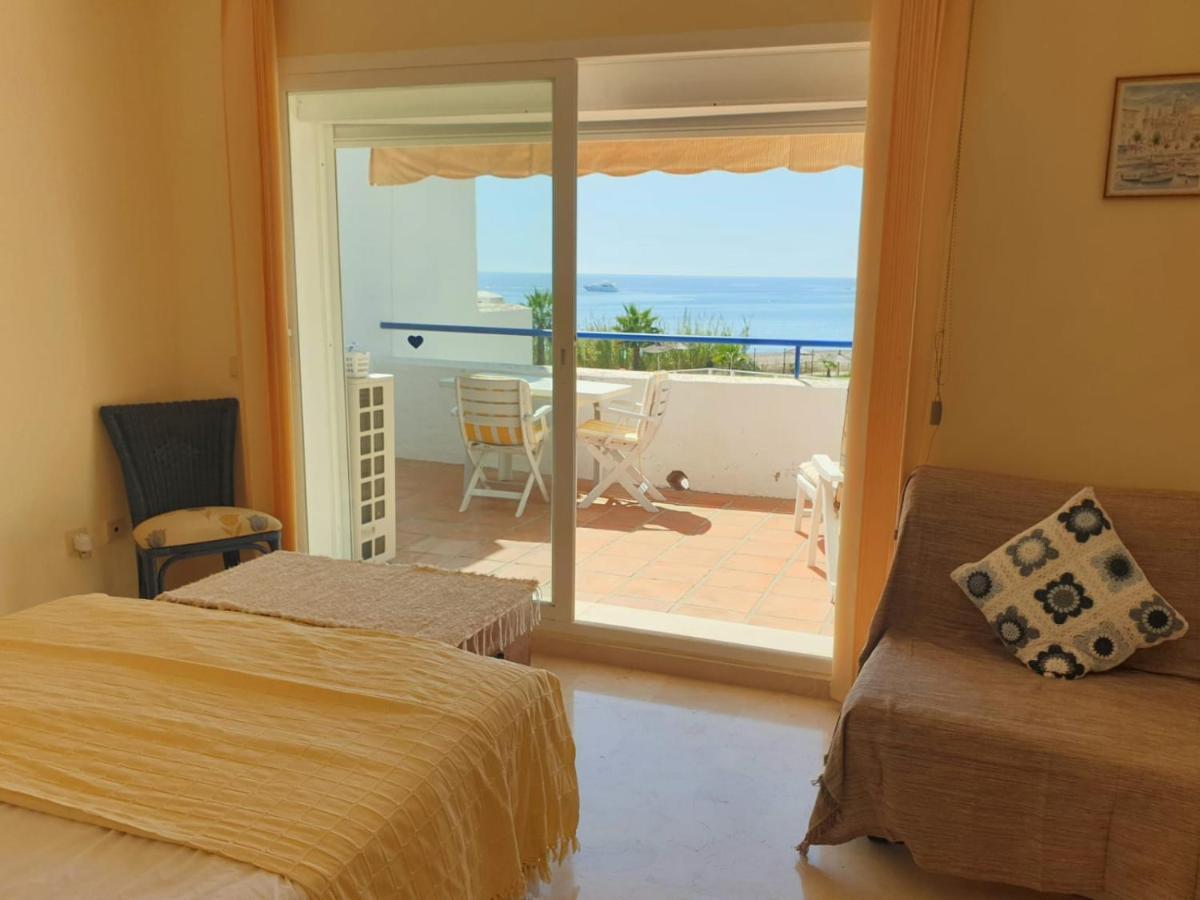 Casitamar Frontline Beach House Rental Casares Costa Near Estepona Bahia de Casares Extérieur photo