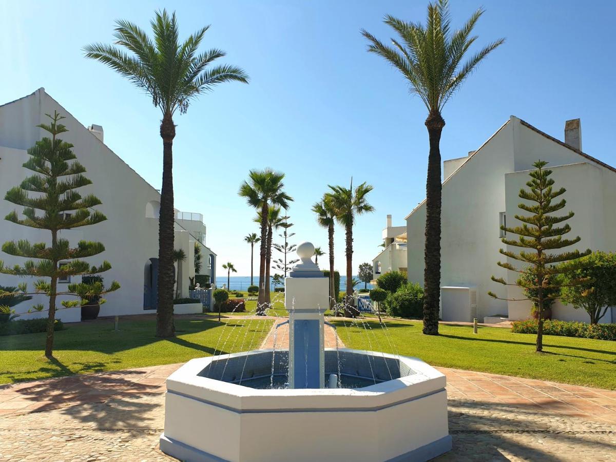 Casitamar Frontline Beach House Rental Casares Costa Near Estepona Bahia de Casares Extérieur photo